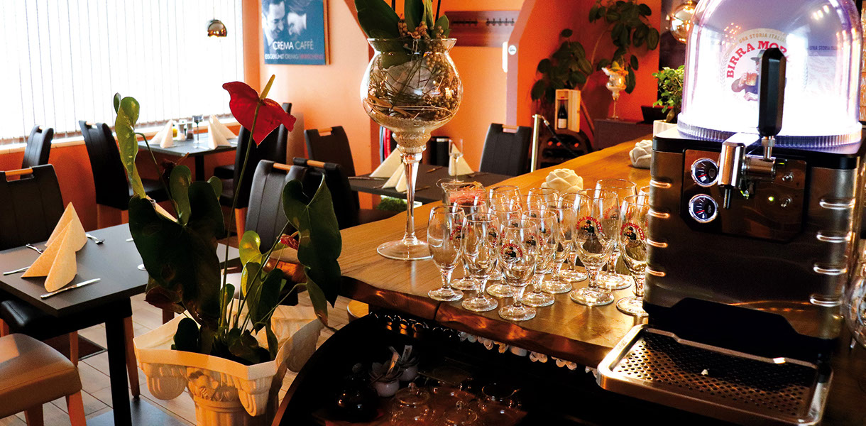 Imagefoto: Geschnittener Baumstamm mit Jahresringe